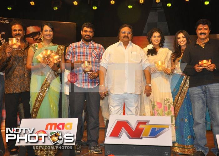 Stars at the music launch of <i>Uu Kodathara Ulikki Padathaara</i>