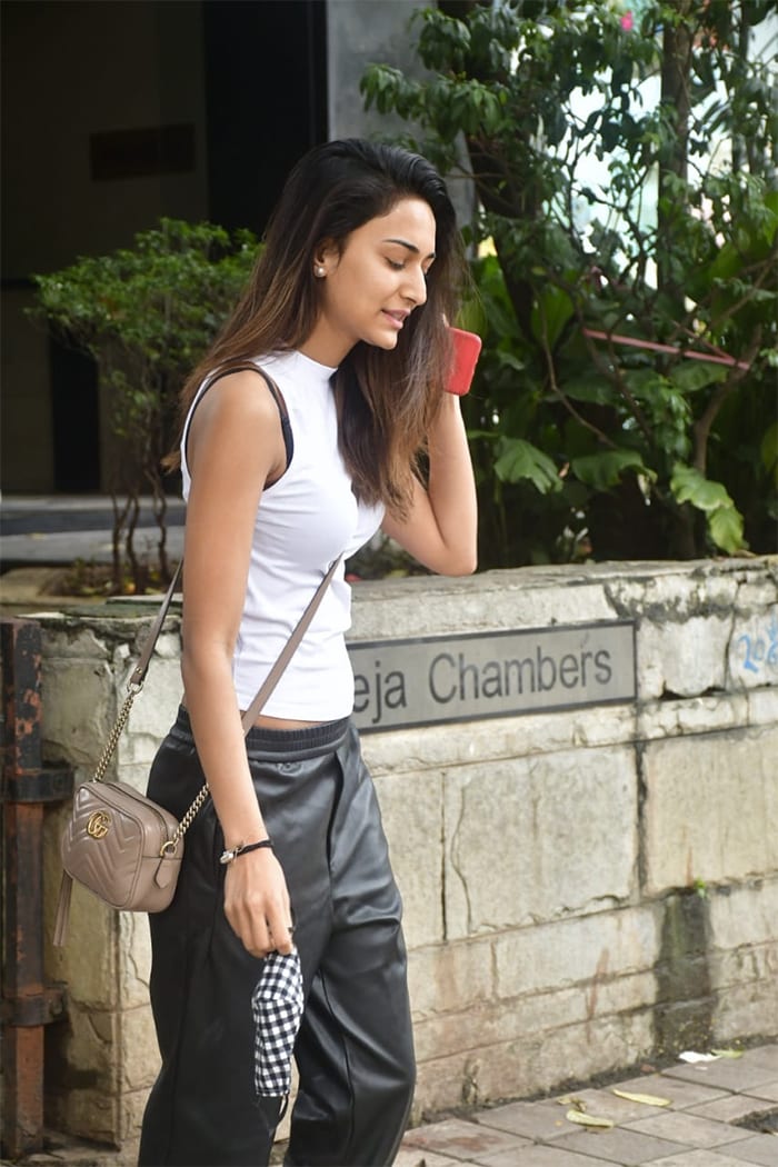 Erica Fernandez was clicked at a clinic in Bandra.