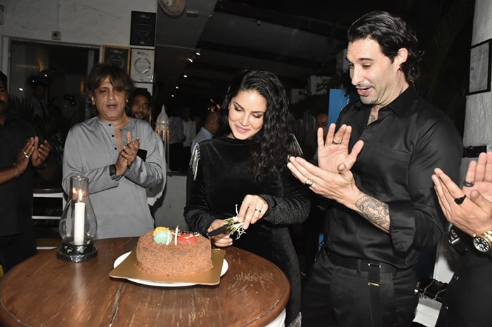 Sparkles And Smiles From Sunny Leone\'s Birthday Bash