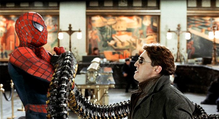 Tobey Maguire as Spider Man and Alfred Molina as Dr. Octopus in Columbia Pictures' <i>Spider Man 2</i> (2004). (Photo: Courtesy Columbia Pictures)