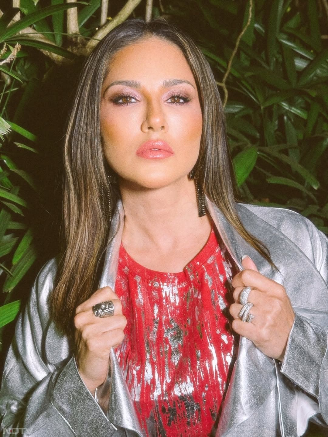 दर्शक इस बार शो में प्यार, ड्रामा और रोमांच का एक नया लेवल देखने की उम्मीद कर सकते हैं. sunnyleone/Instagram