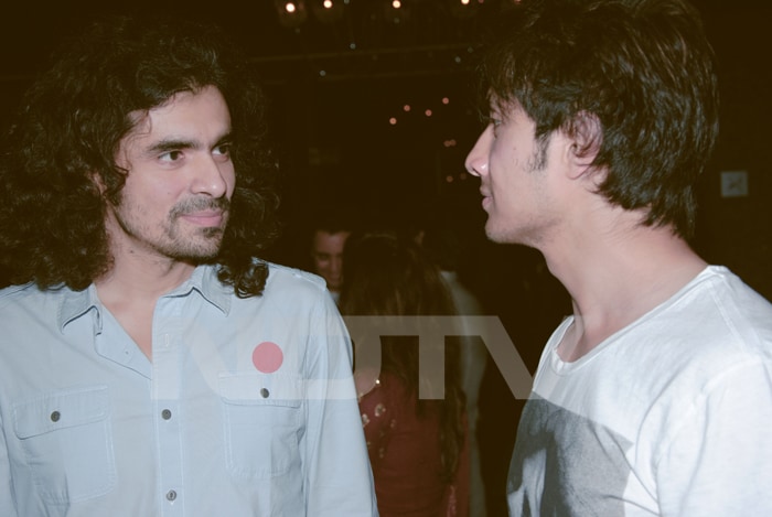 Director Imtiaz Ali wished Ali Zafar on his birthday.