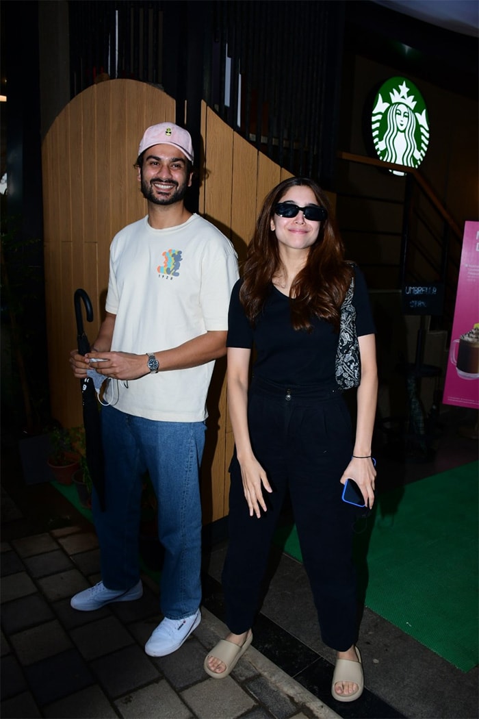 Spotted In Mumbai: Nayanthara And Allu Arjun