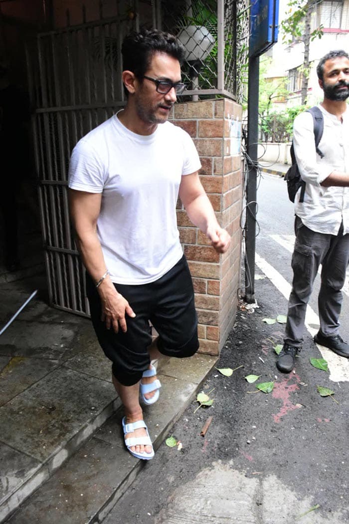 Aamir Khan was pictured at a dubbing studio in Bandra.