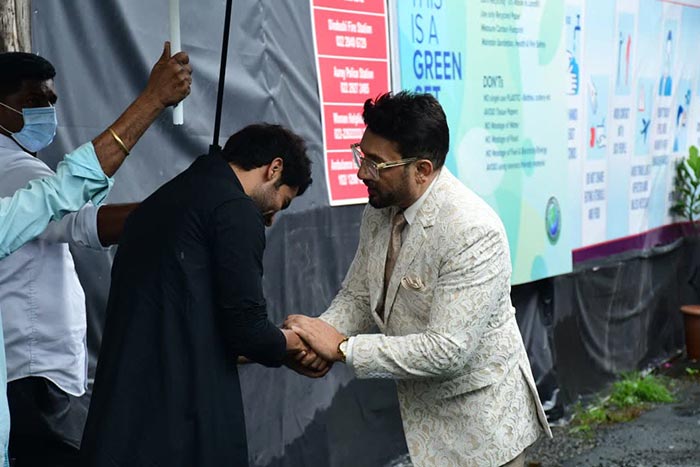 Another candid picture of Rajkummar Rao with Shekhar Suman.