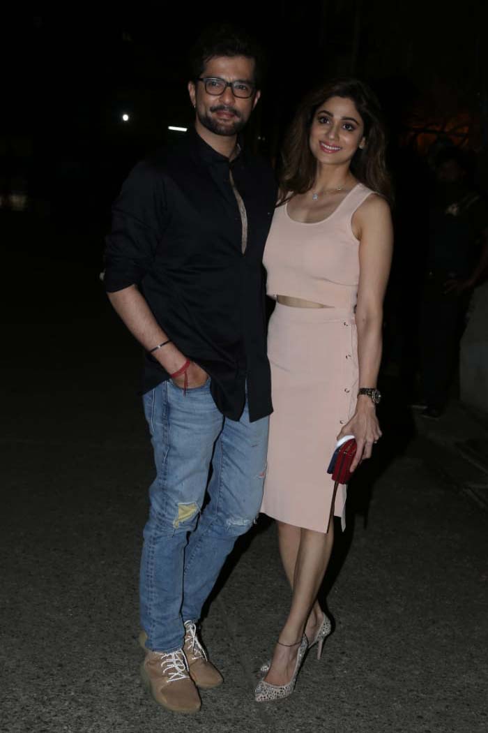 <i>Bigg Boss OTT</i> stars Shamita Shetty and Raqesh Bapat were spotted at an eatery.