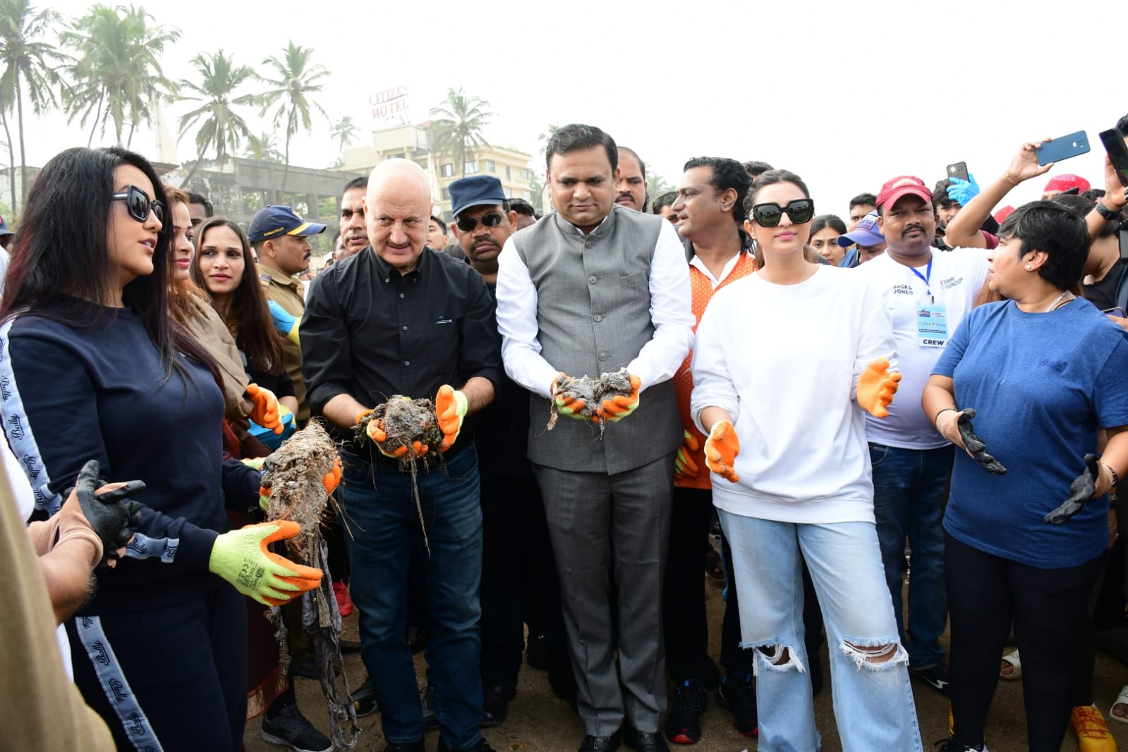 Parineeti Chopra took part in a clean beach initiative.