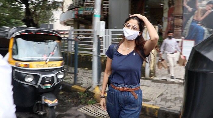 Shilpa Shetty was spotted at Juhu.