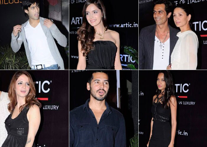 Sussanne Roshan, Arjun Rampal and Dino Morea were just some of the beautiful people spotted at the recent Artic Vodka launch in Mumbai. Click on to see who Siddhartha Mallya walked in with ? no, it wasn't Deepika