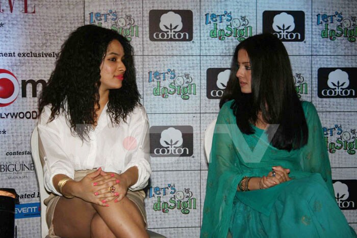 Spotted: Priyanka Promotes Film, Shilpa Gets Child Friendly