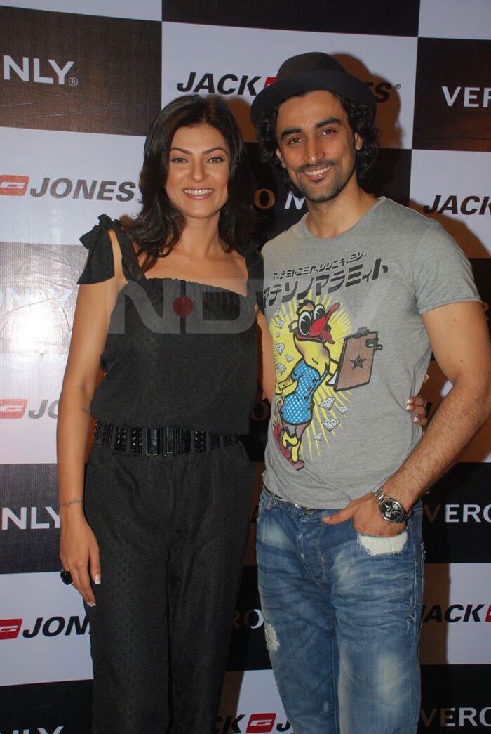 Spotted: Sushmita with Kunal
