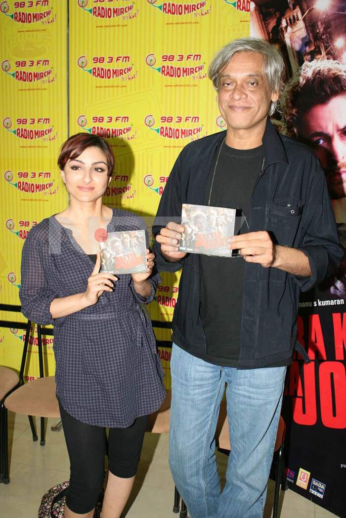 She and director Sudhir Mishra were at the Radio Mirchi office.