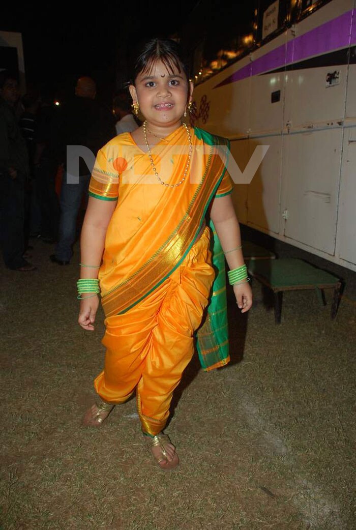 Little Miss Tadka: Saloni is all dressed up!