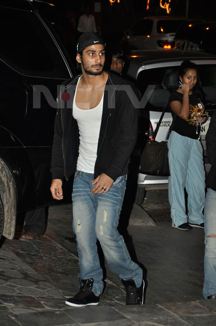 Prateik Babbar arrives to watch a special screening of <i>Allah Ke Banday</i>.