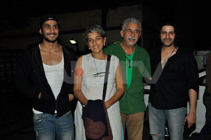 Prateik and Ratna Pathak show their pearly whites, while Naseeruddin and Faruk maintain the no teeth policy.