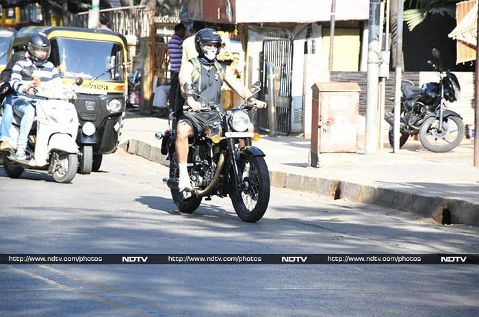 A day before the release of <I>Malang</I>, Aditya Roy Kapur took a ride around the city on his bike.