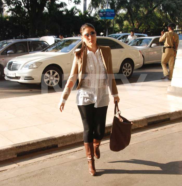 Spotted: Kareena heading to meet Saif