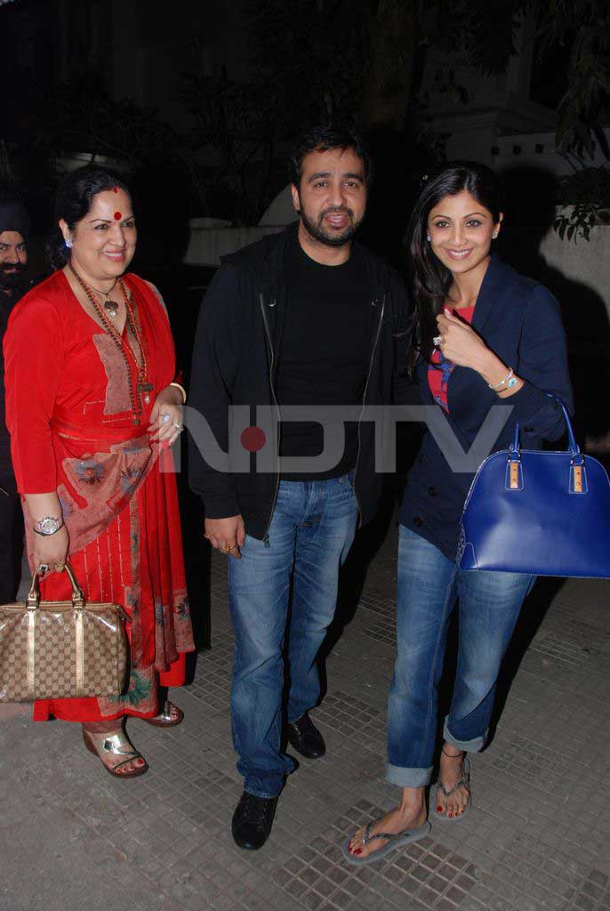 Spotted: Shilpa, Raj watching Tanu Weds Manu