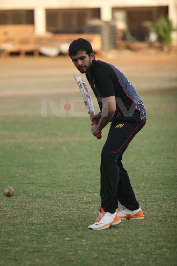 Stars practice for the Celebrity Cricket League