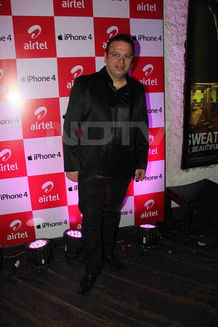 Always Kabhi Kabhi cast launch the iPhone4