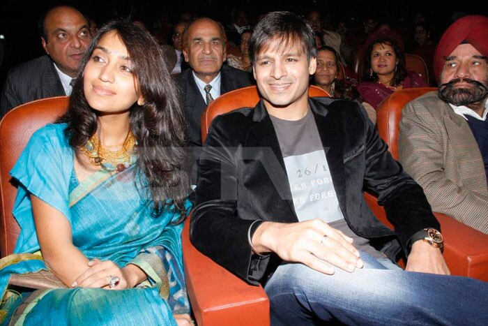 Vivek Oberoi and his lady love Priyanka were the guests of honour at the Aurogold tribute event for those lost to terror attacks.