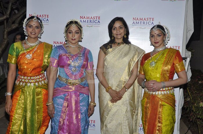 Spotted: Shilpa, Vidya and Dharmendra\'s Girls