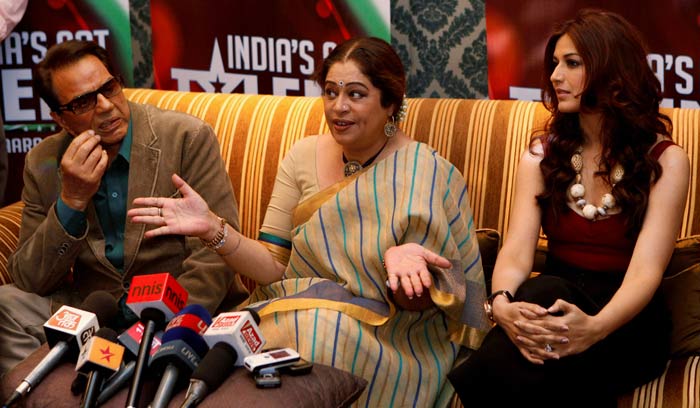 At the press conference for the show, he pointed out that it was the magic of television that made "my younger brother Amitabh Bachchan Big B".