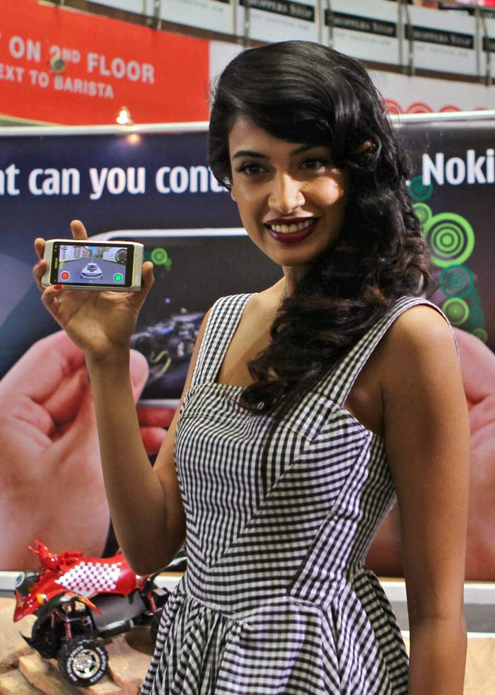 Sarah Jane Dias was out and about promoting the Nokia N8.