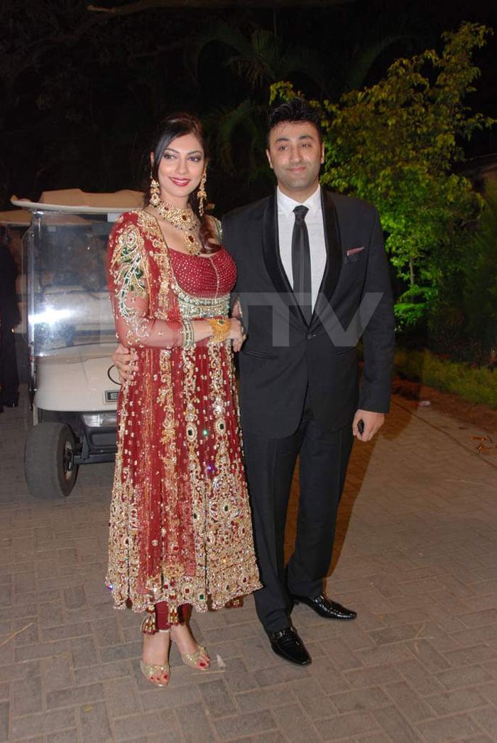 Yukta and her Prince still look like newlyweds, or dress atleast.