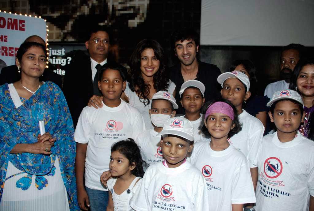 Spotted: Shah Rukh, Ranbir, Deepika