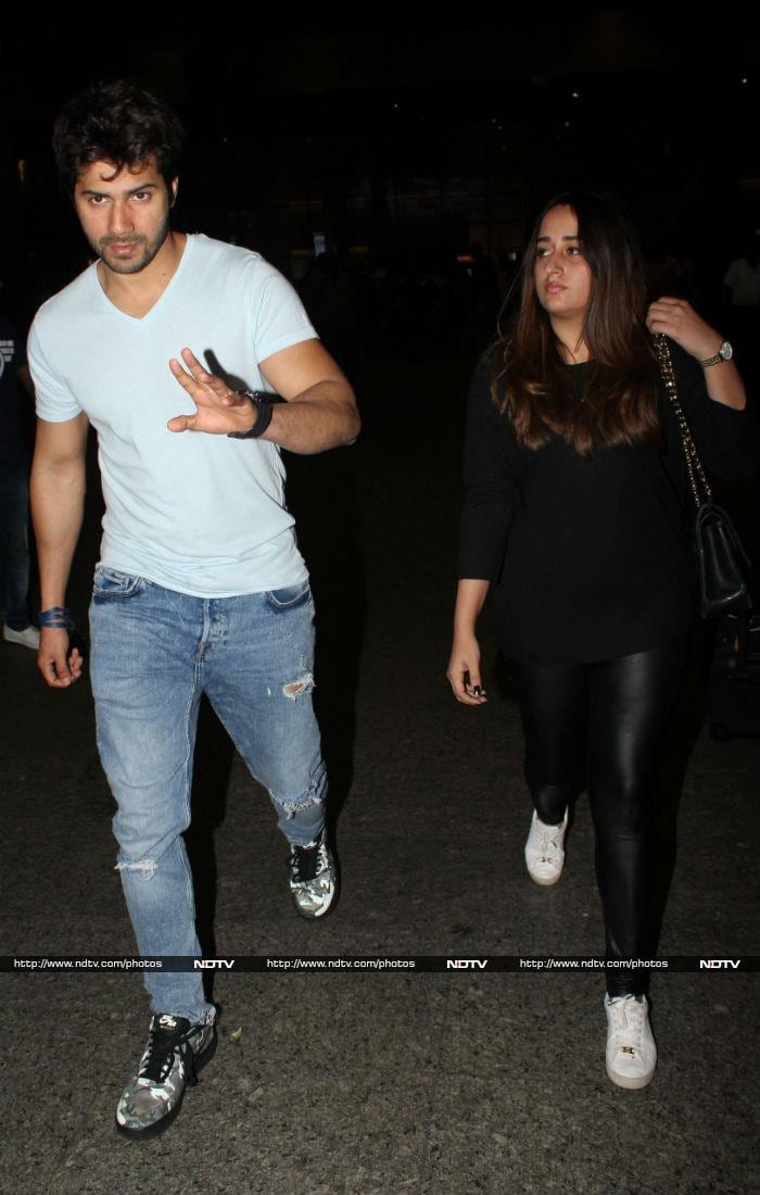 Varun Dhawan was not in a mood to get clicked with rumoured girlfriend Natasha Dalal.