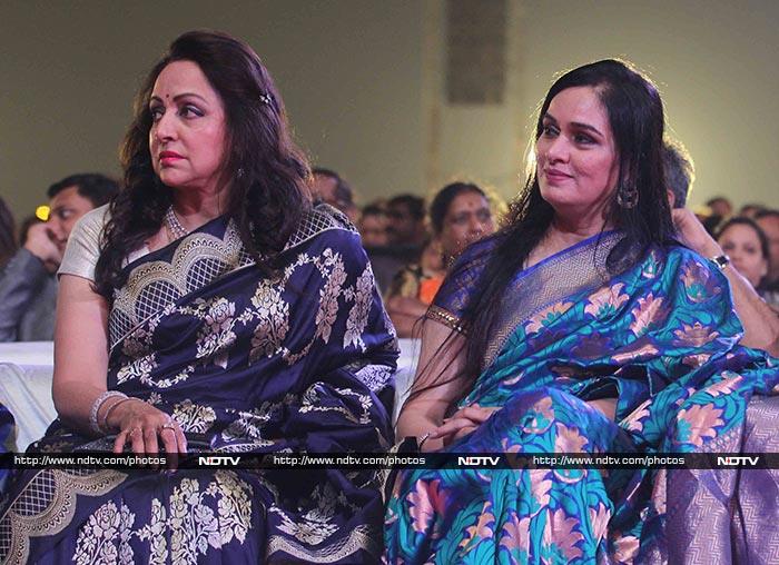'हेमा जी की खूबसूरती का राज जानना है' पद्मिनी कोल्हापुरे ने शेयर किए दिलचस्प किस्से