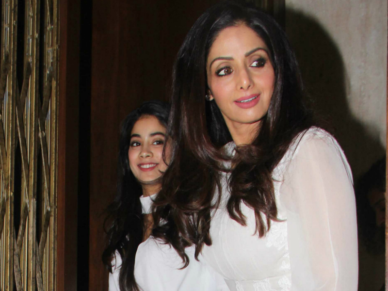 Inside Sridevi And Jhanvi's Friday Night Plans
