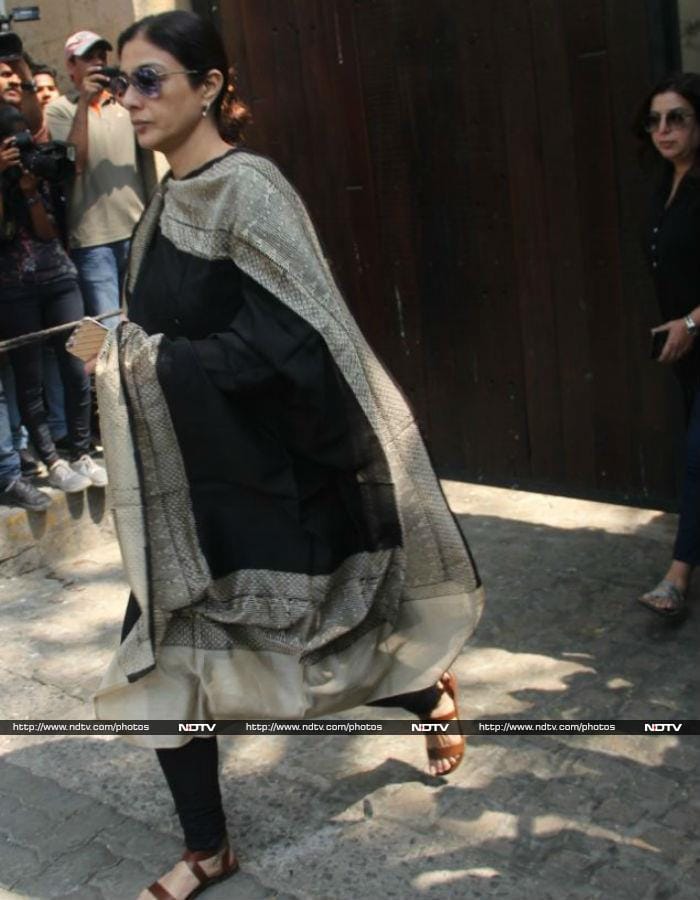 Tabu, Venkatesh, Farah Khan Pay Last Respects To Sridevi