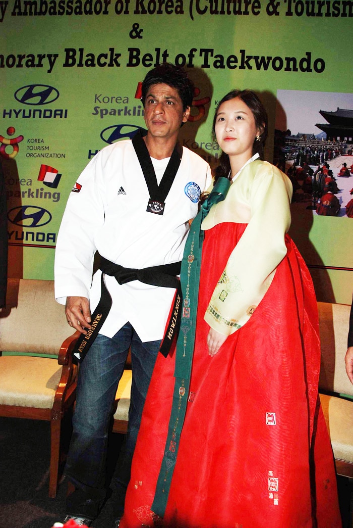 Meet \'Black Belt\' Shah Rukh!