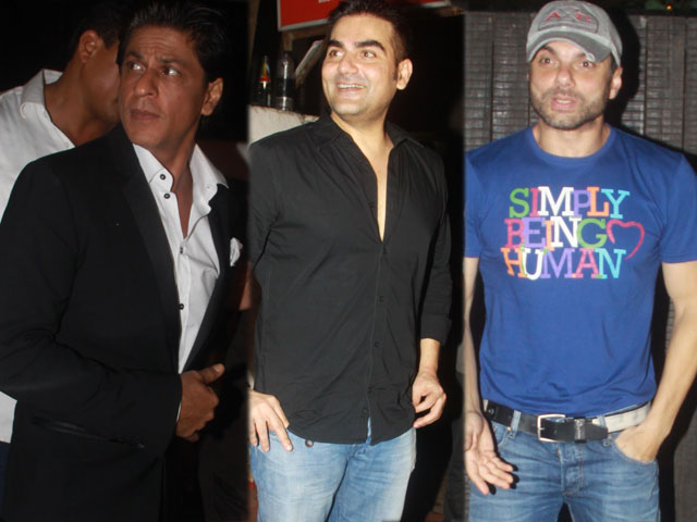 SRK parties not with Salman, but his brothers