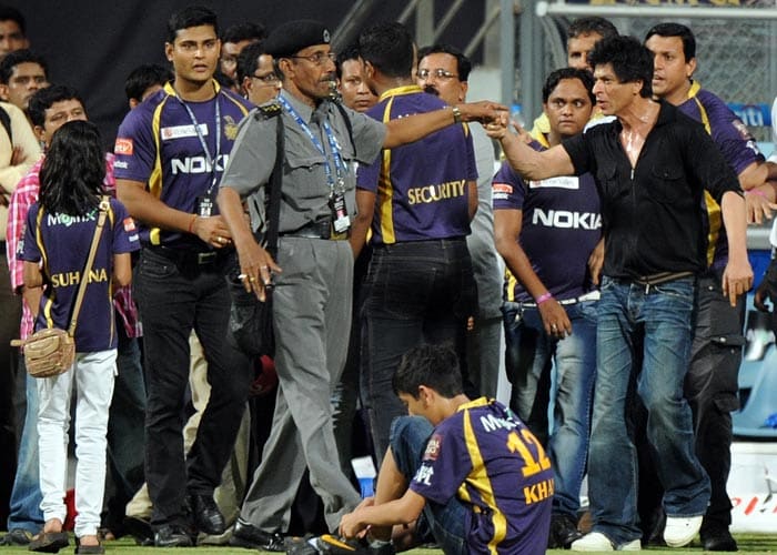 SRK\'s scuffle at Wankhede stadium