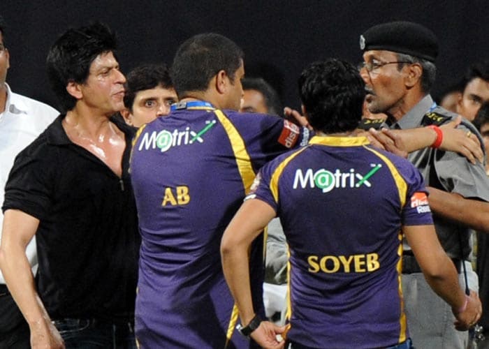 SRK\'s scuffle at Wankhede stadium