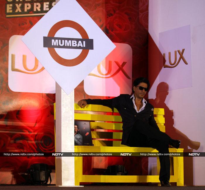 That\'s not Deepika: SRK\'s Mumbai Express heroine