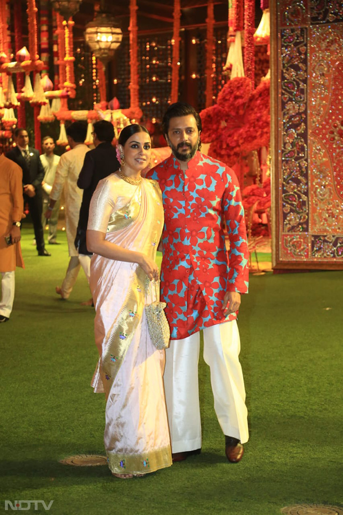 Genelia D'Souza-Riteish Deshmukh were picture-perfect. (Image courtesy: Varinder Chawla)