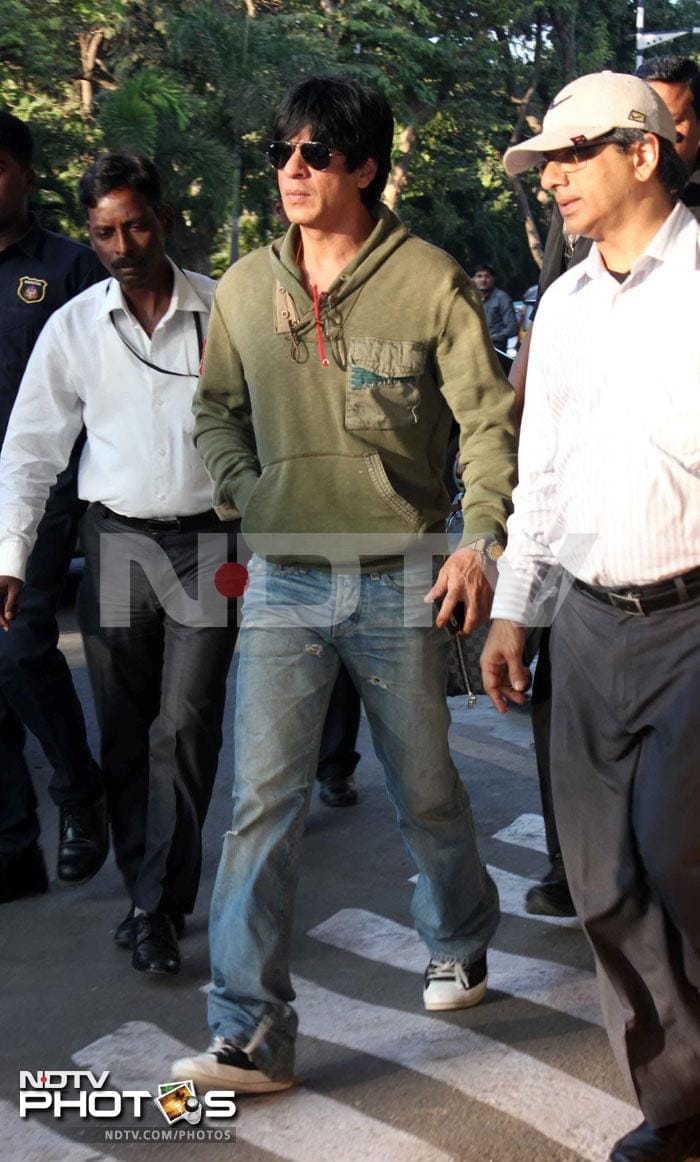 Airport: SRK, Deepika off to Goa