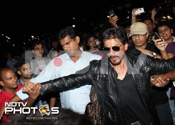 Super busy SRK is off to Dubai