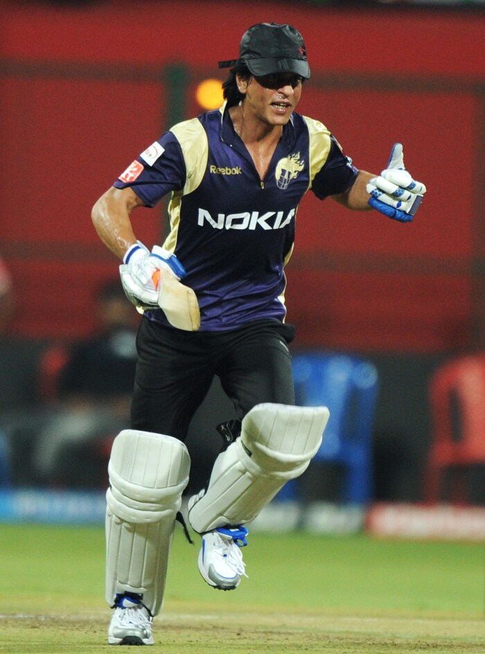 Meet SRK the cricketer