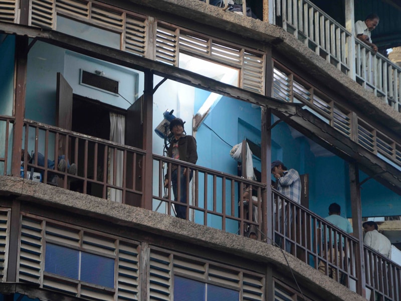 Photo : On the Other Side of Fame: SRK Films Fan in Mumbai Chawl