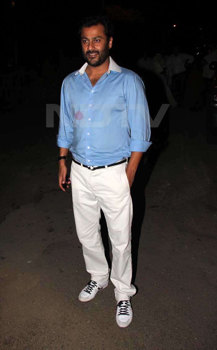 Abhishek Kapoor looks stylish.