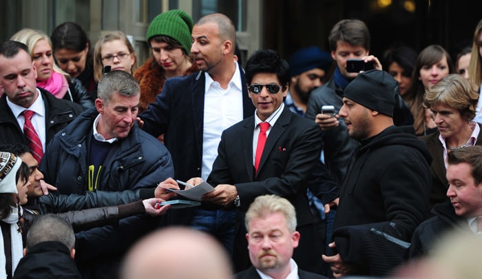 It has a scene in which SRK appears to dive 125 metres from a building near Berlin's TV tower.