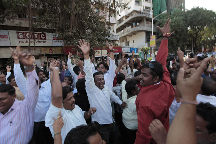 The Chief Minister also said SRK-Sena row was not a prestige issue for the government and political parties should also think on how long will they stretch the controversy. (Photo: AP)