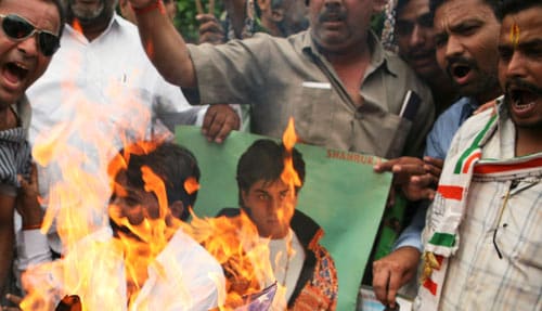 SRK fans protest