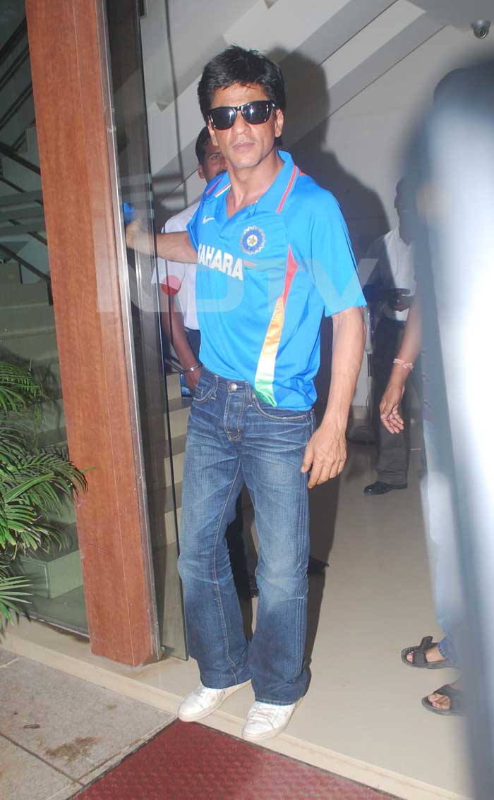 SRK\'s cricket bash