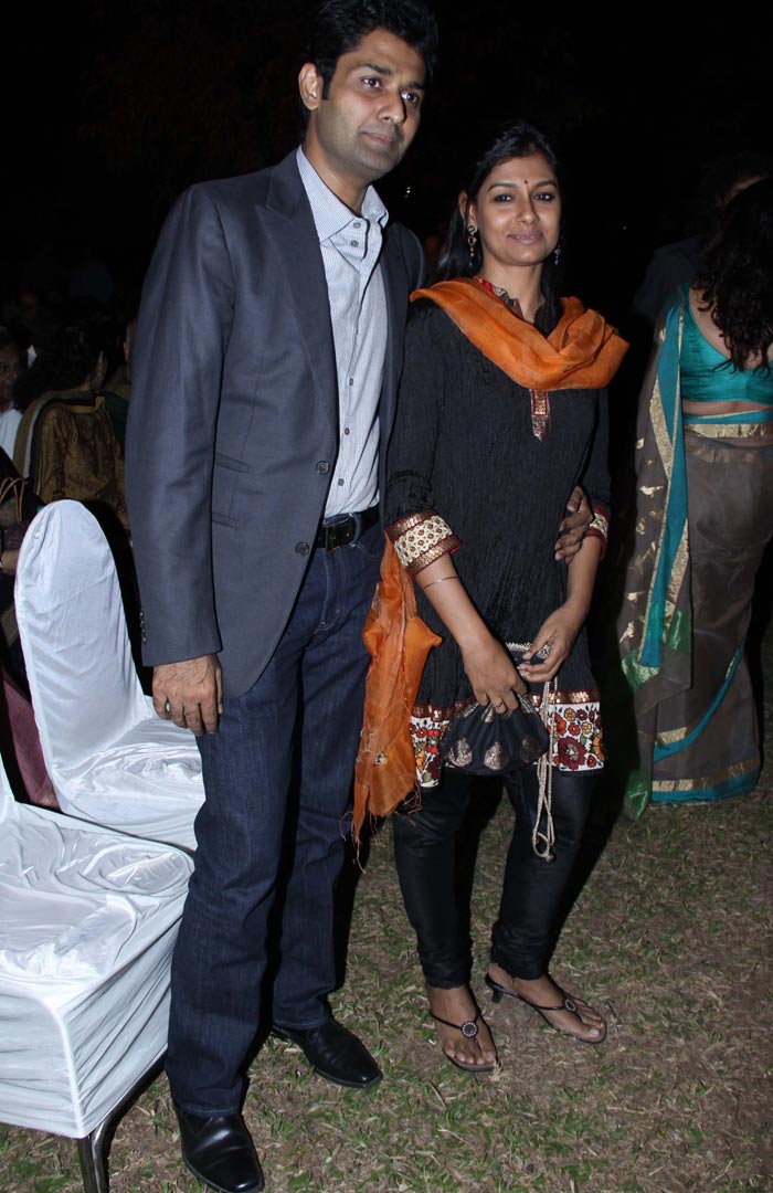 Nandita with Subodh Maskara. <br><br>Coming Up: Vidya's date with Gulzar